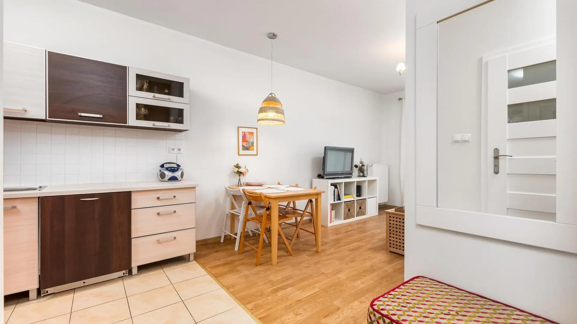 Apartment Krypska 18 By Homeprime Warsaw